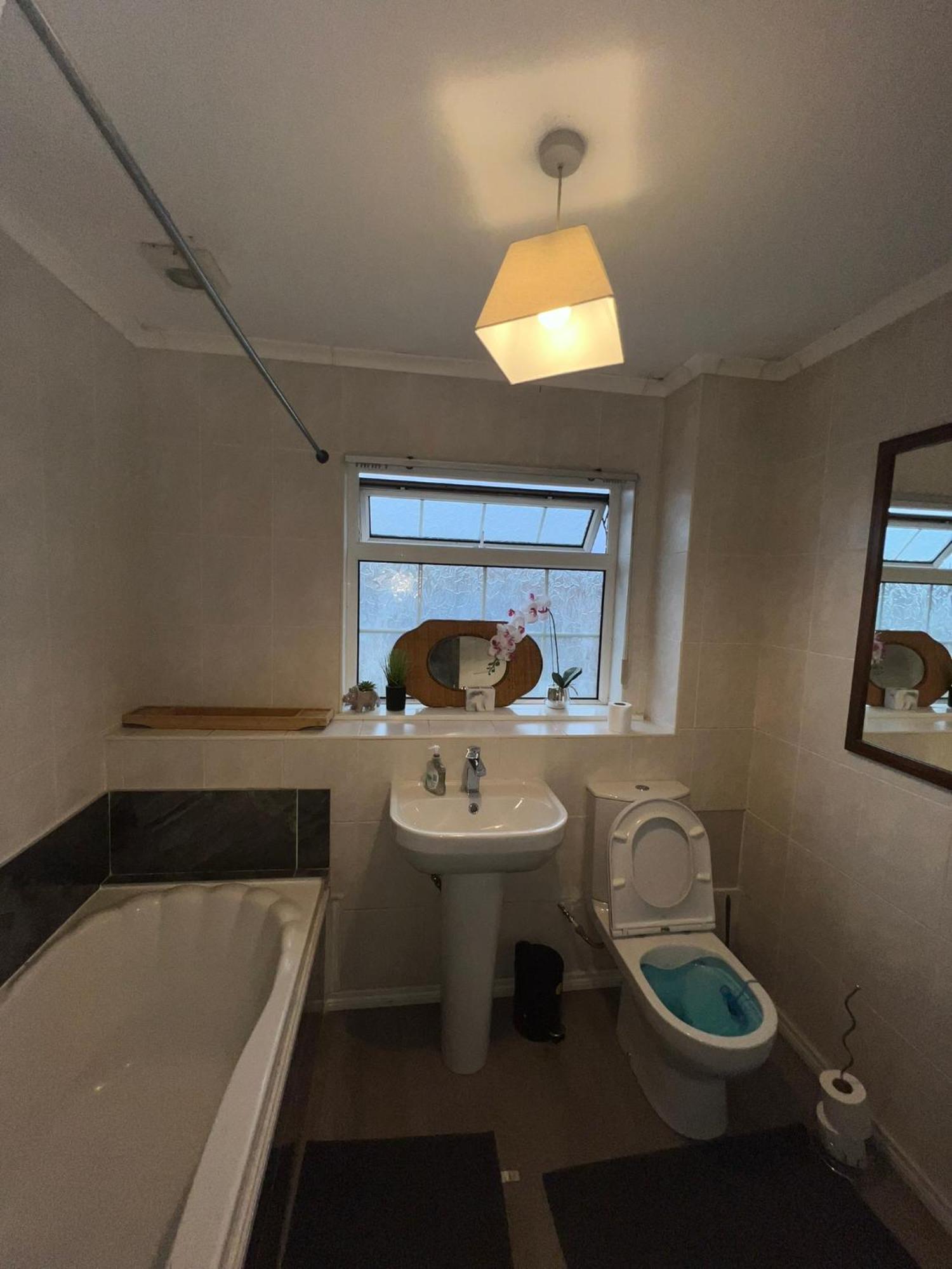 House Near To Castlecourt Shopping Apartment Белфаст Екстериор снимка